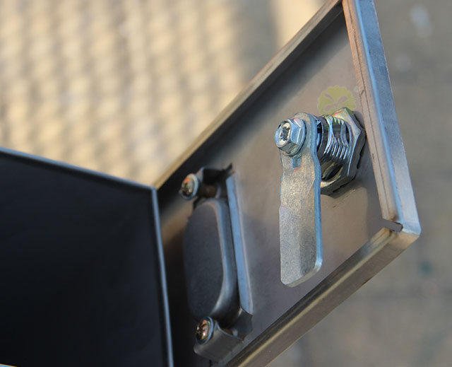 方形不銹鋼戶(hù)外滅煙柱四面滅煙口