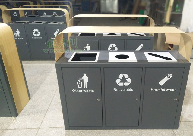 東莞樓盤定制戶外三分類仿木紋鋼制烤漆垃圾桶