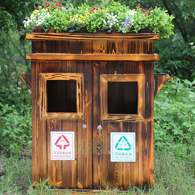 自發(fā)捐公園戶外垃圾桶體現(xiàn)全民環(huán)保意識(shí)提升